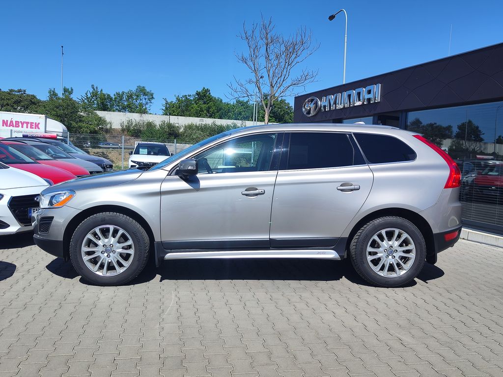 volvo-xc60-d5-2-4d-158kw-summum-awd - 7