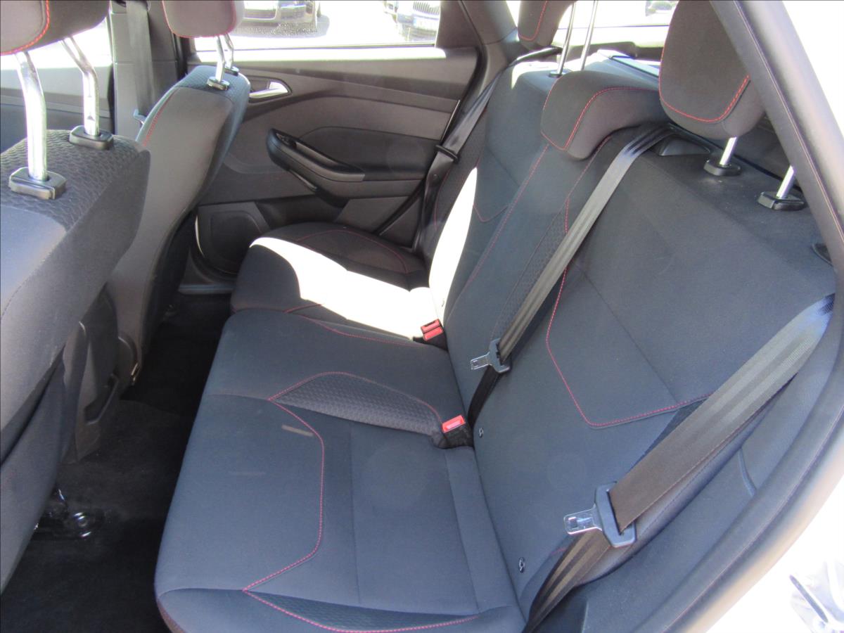 ford-focus-1-5-ecoboost-134kw-st-line - 9