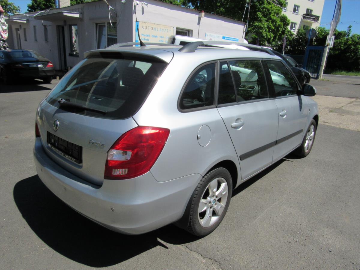 skoda-fabia-1-9-tdi-77kw-elegance - 5