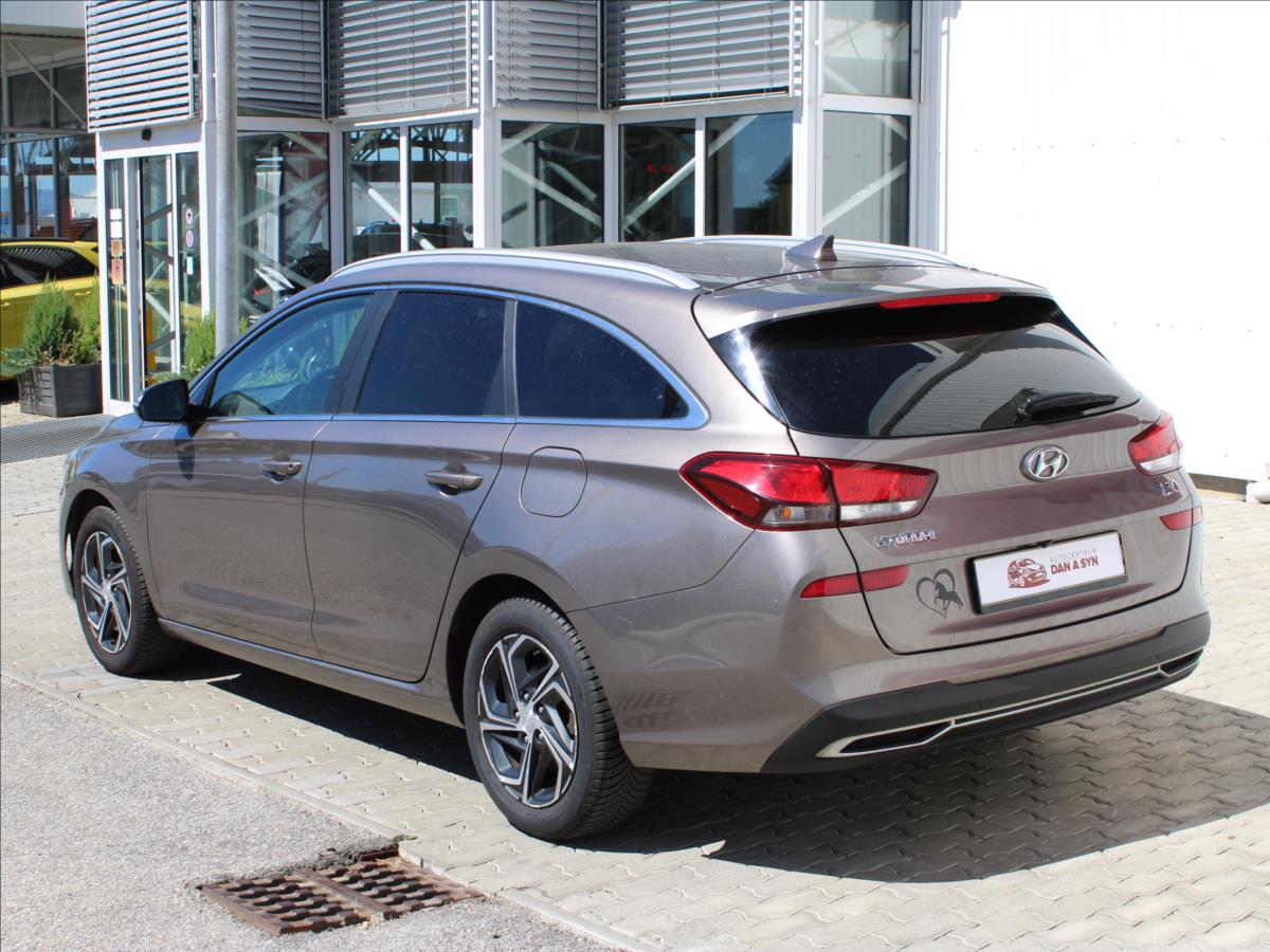 hyundai-i30-1-5-t-gdi-117kw-fam-smart-top - 3