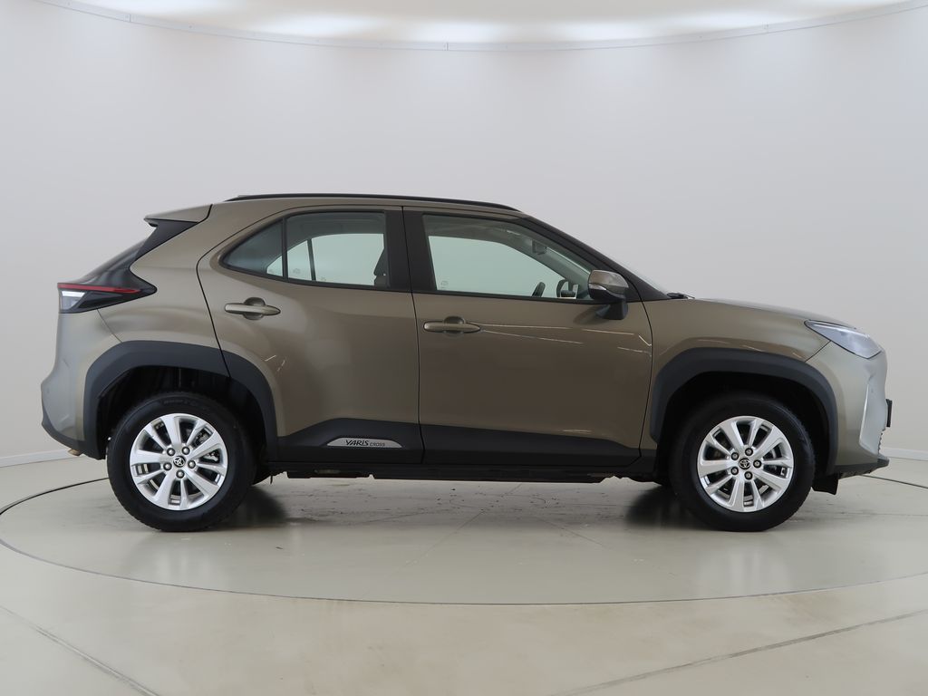 toyota-yaris-cross-1-5-at-cz-1maj-comforttech - 3