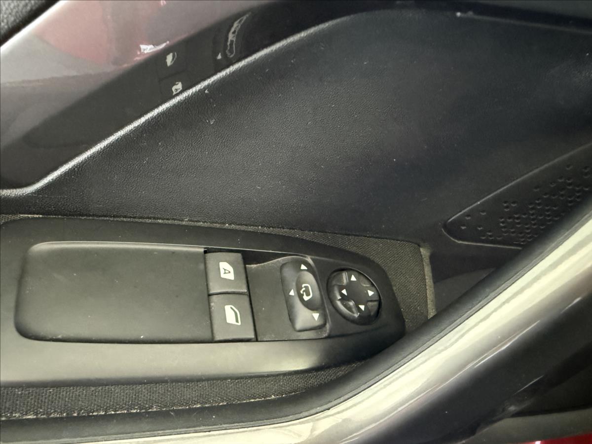 peugeot-2008-1-2-60kw-serviska-nove-rozvody - 9
