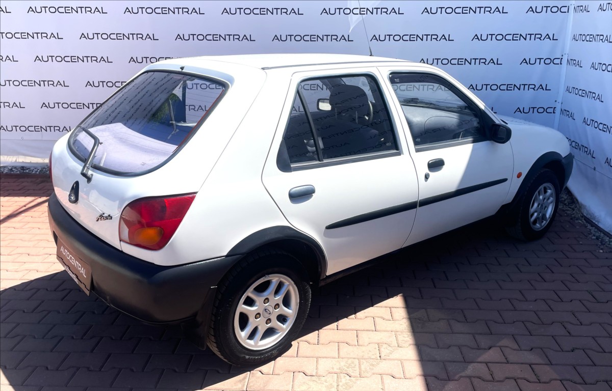 ford-fiesta-1-3-i-stk-8-27 - 3