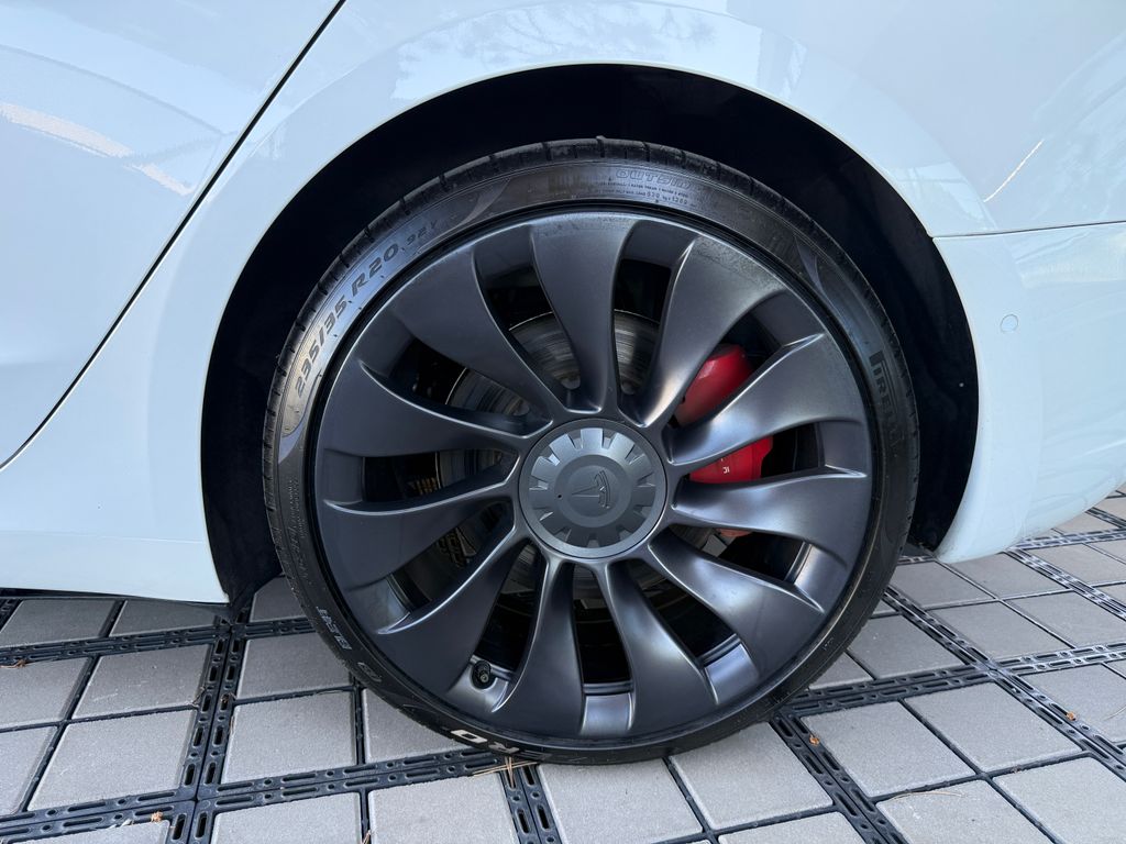 tesla-model-3-performance-82-kwh - 4