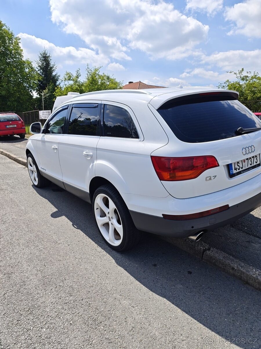 audi-q7 - 4