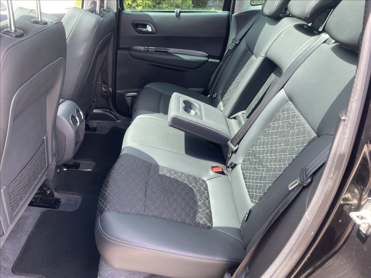 peugeot-3008-1-6-thp-121kw-allure-gps-panorama - 7