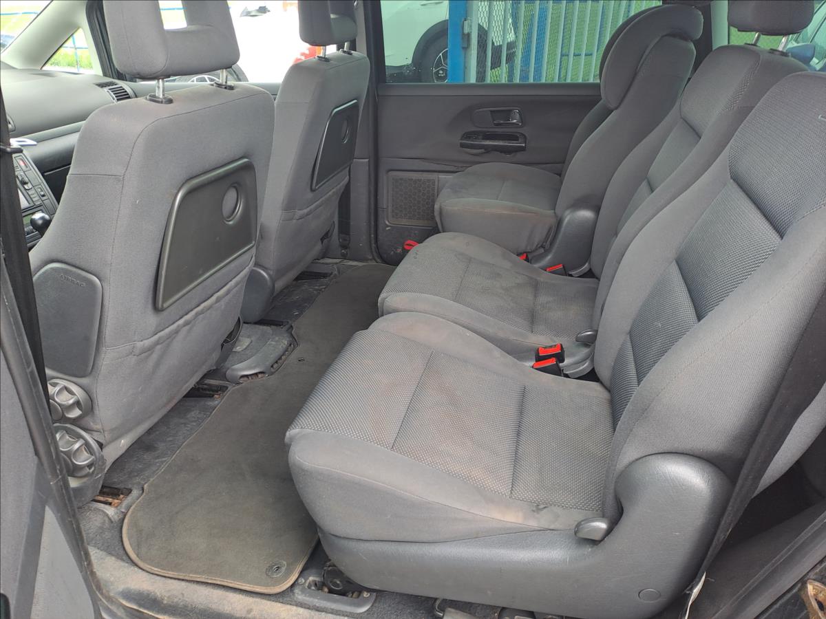 volkswagen-sharan-1-9-tdi - 5