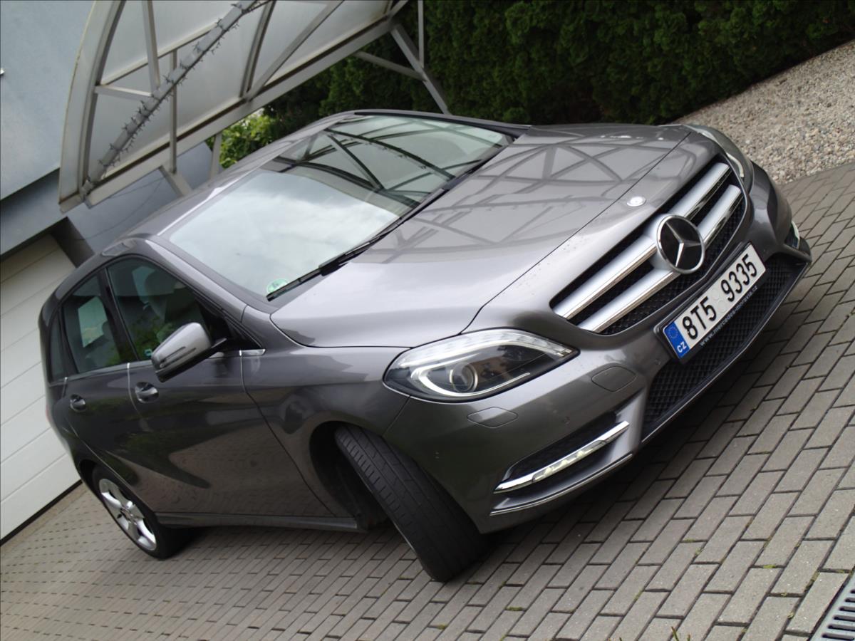 mercedes-benz-tridy-b-1-8-cr-2-majitel - 2