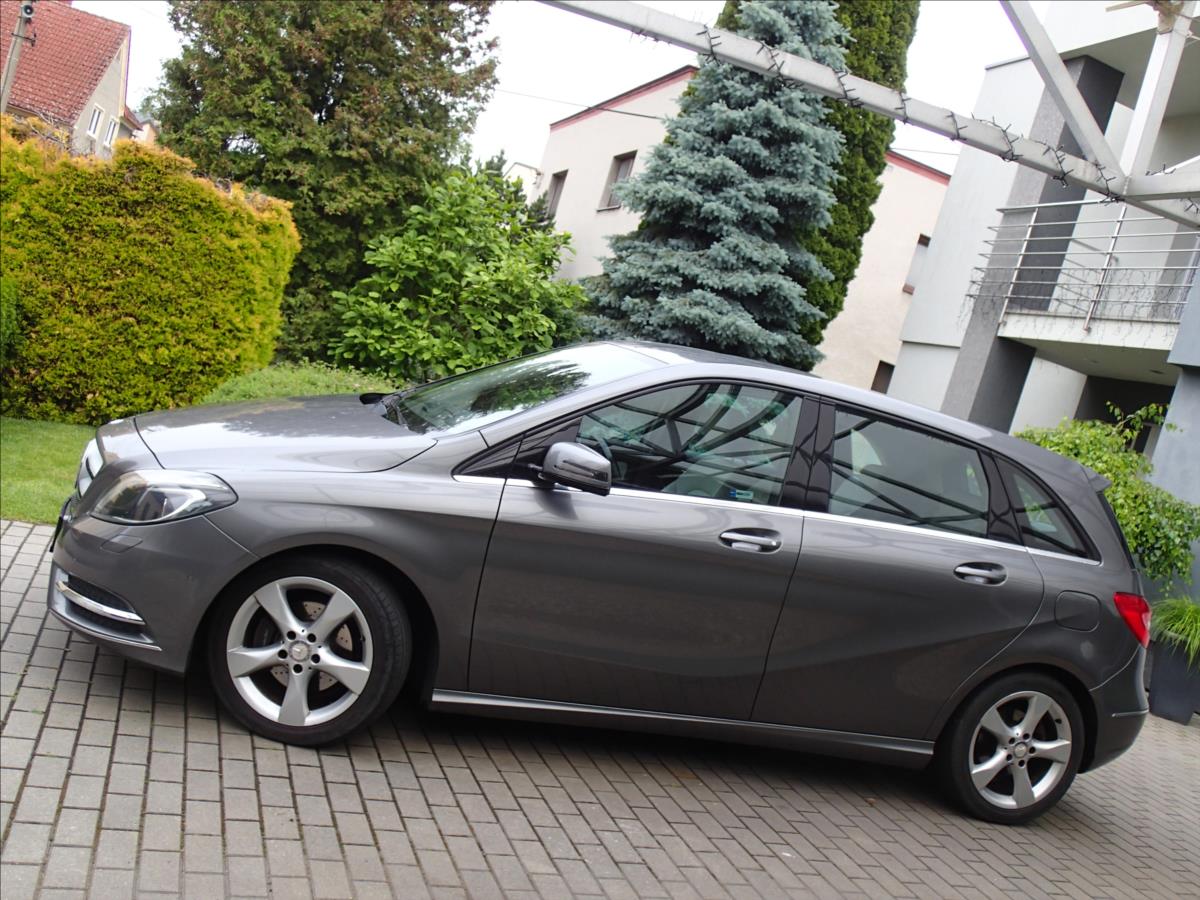 mercedes-benz-tridy-b-1-8-cr-2-majitel - 7