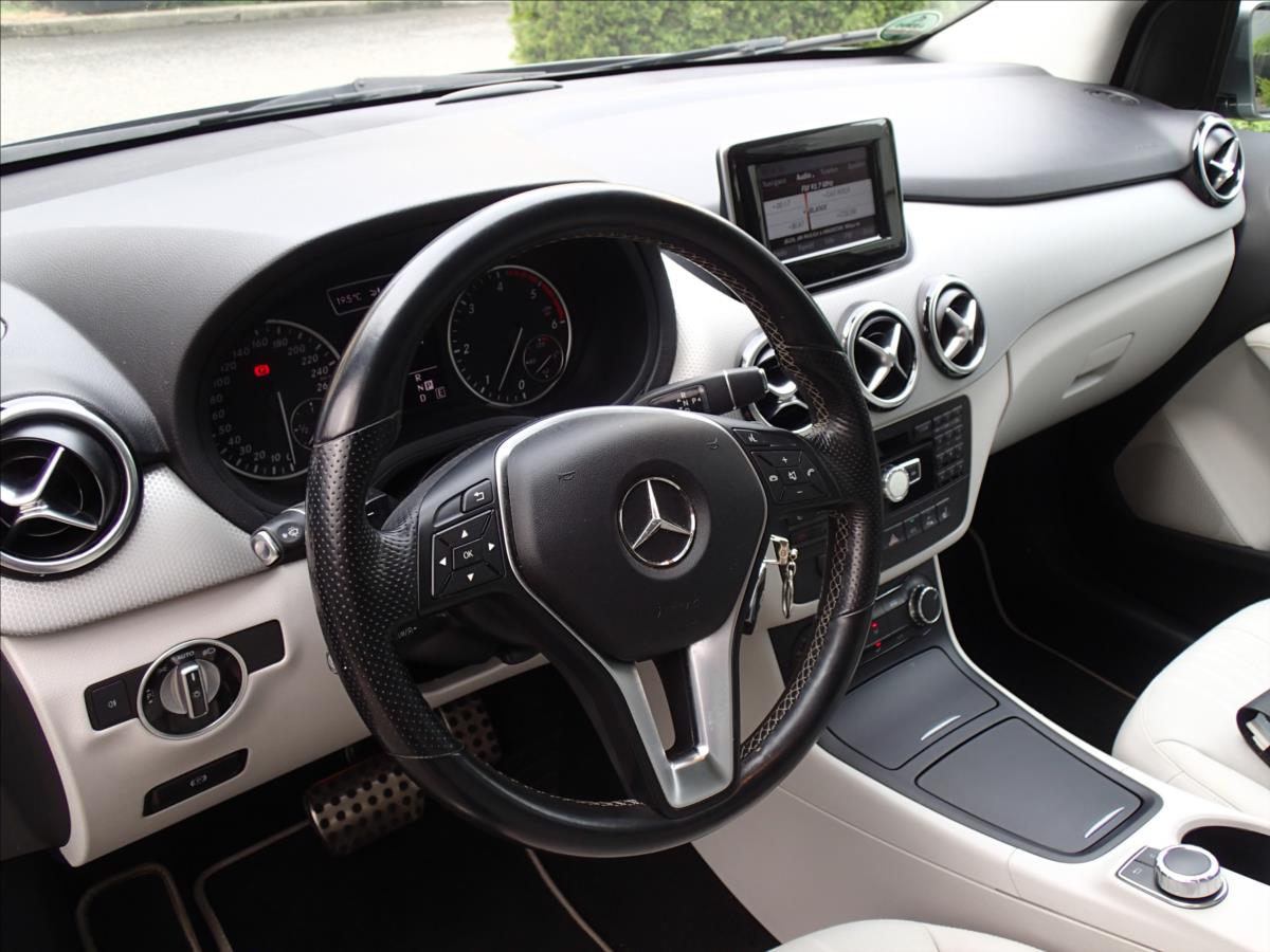 mercedes-benz-tridy-b-1-8-cr-2-majitel - 9