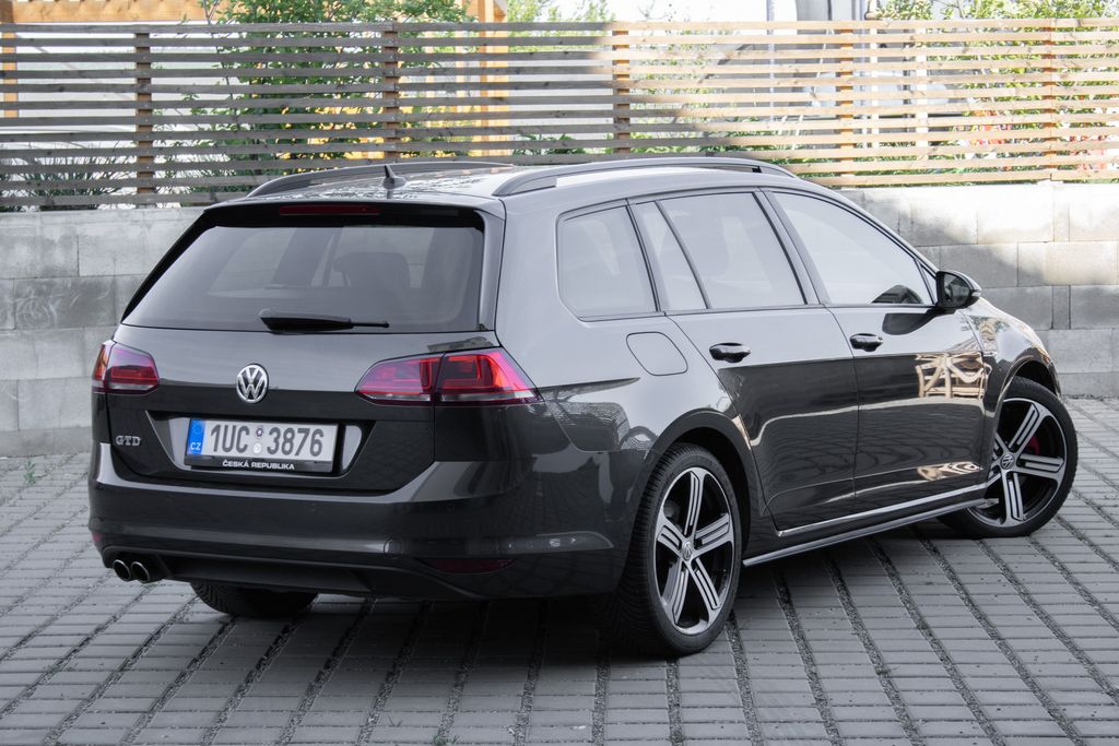 volkswagen-golf - 4