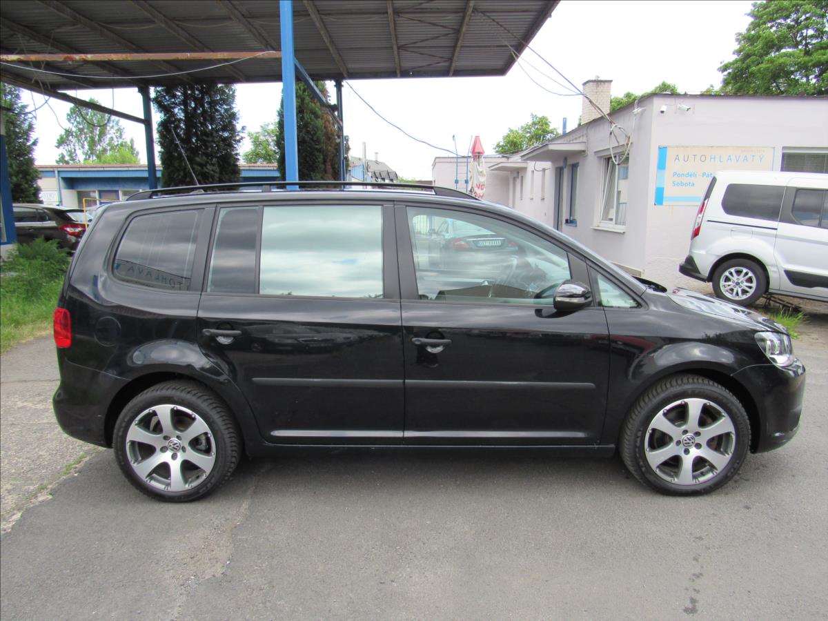 volkswagen-touran-2-0-tdi-103kw-dsg - 7