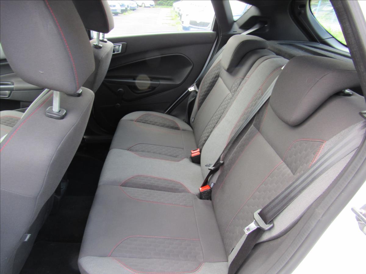 ford-fiesta-1-0-ecoboost-92kw-st-line - 8
