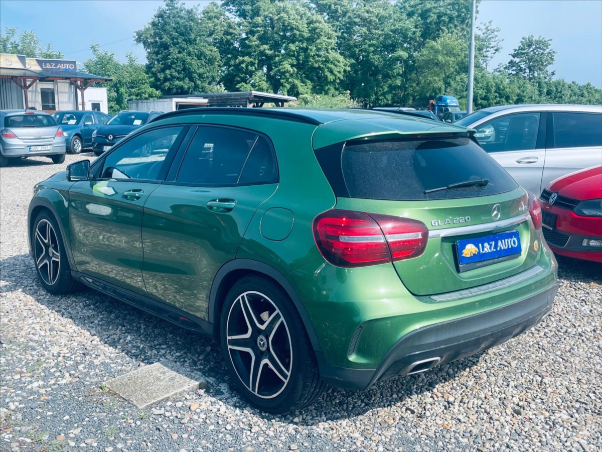 mercedes-benz-gla-2-0-220-4matic - 3