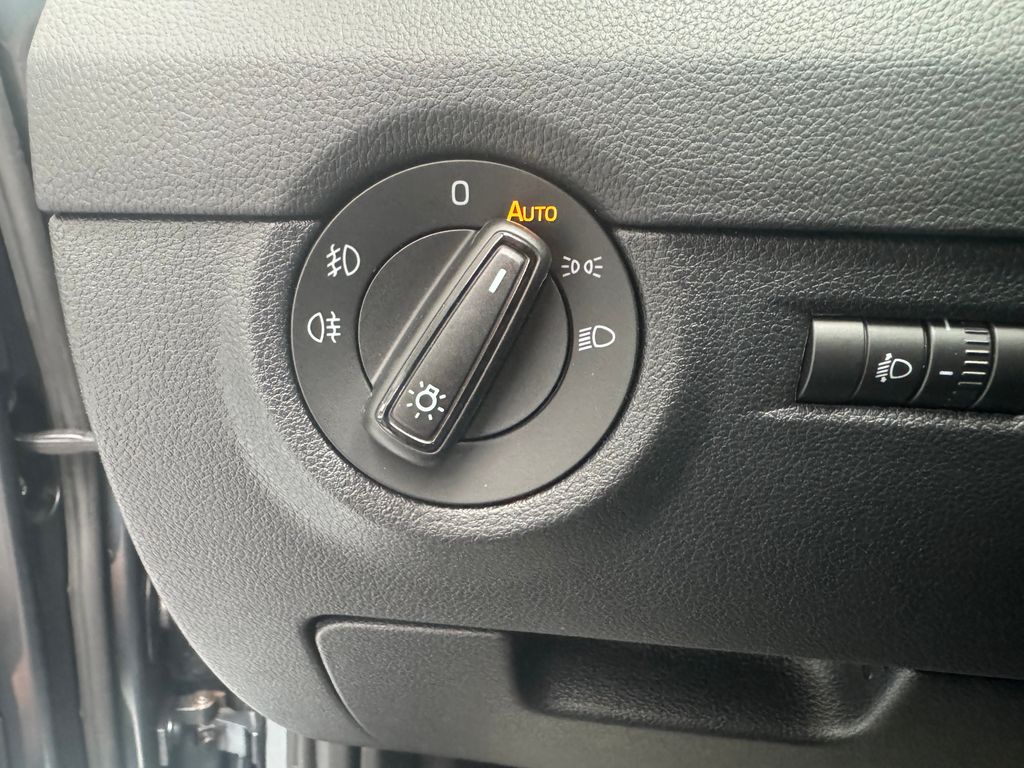 skoda-octavia-combi-1-6-tdi-ambition-edition - 7