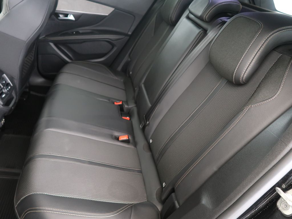 peugeot-3008-1-2puretech-96kw-automat-gt - 9