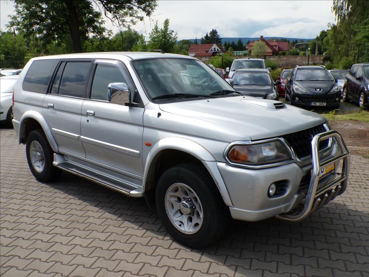 Mitsubishi Pajero 2,5 TD  SPORT,TAŽ.ZAŘ.