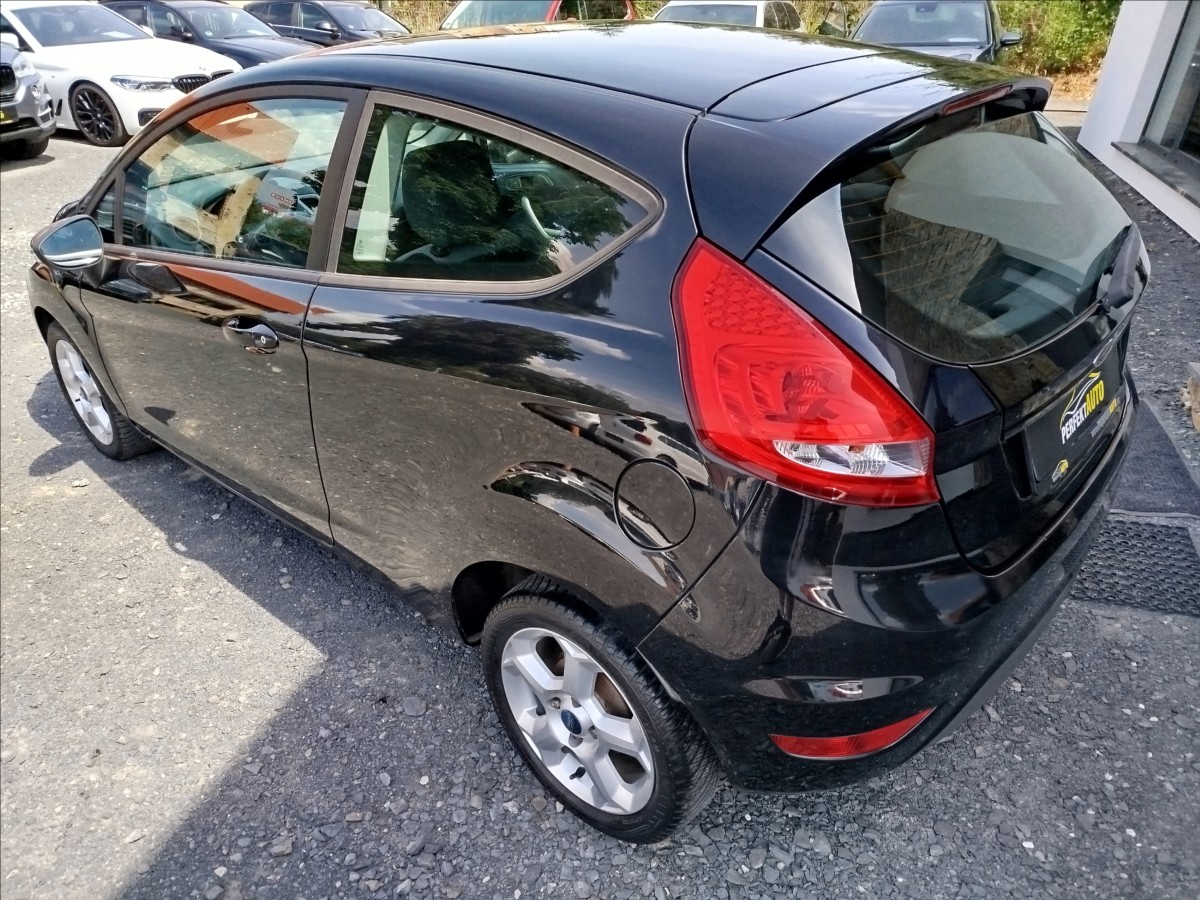 ford-fiesta-1-2-i-60kw-vyhrev-sedadel-okna - 3