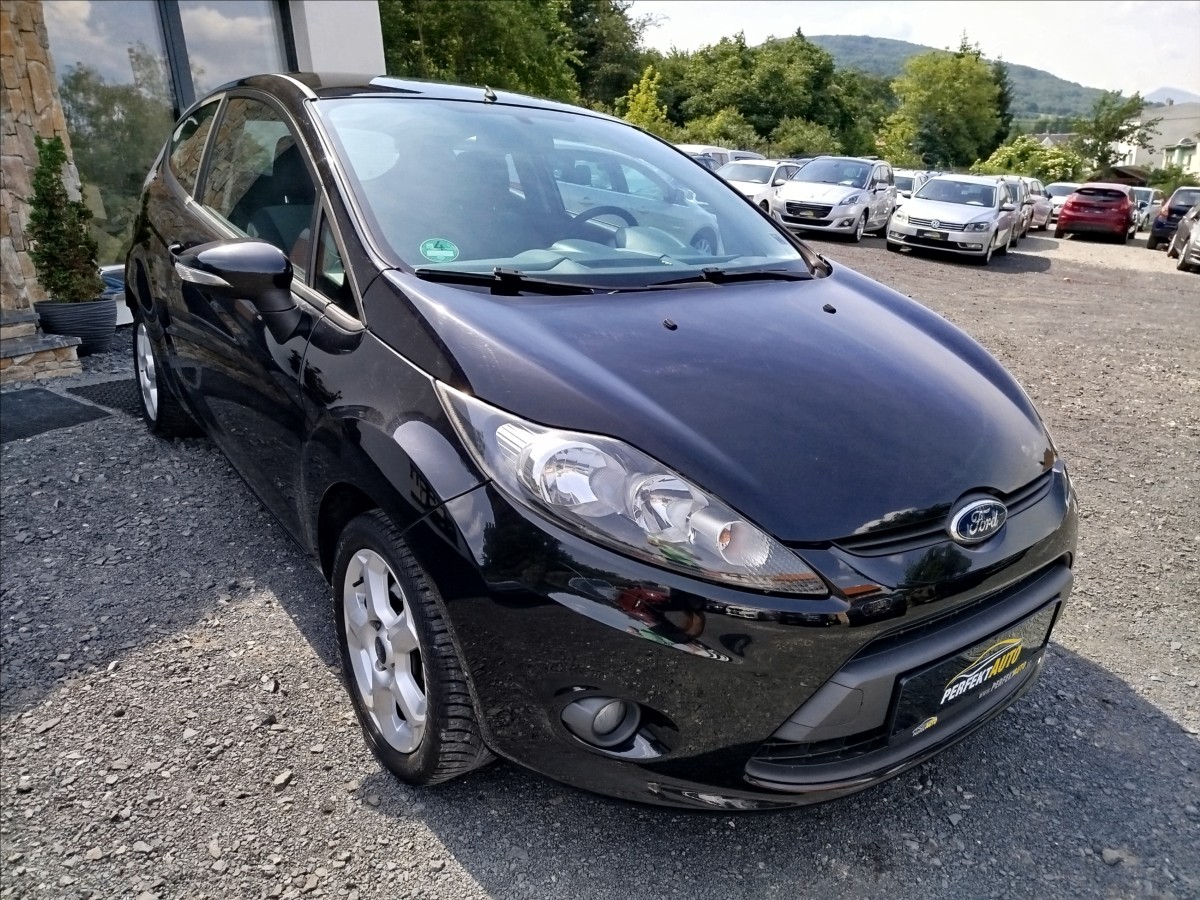 ford-fiesta-1-2-i-60kw-vyhrev-sedadel-okna - 8