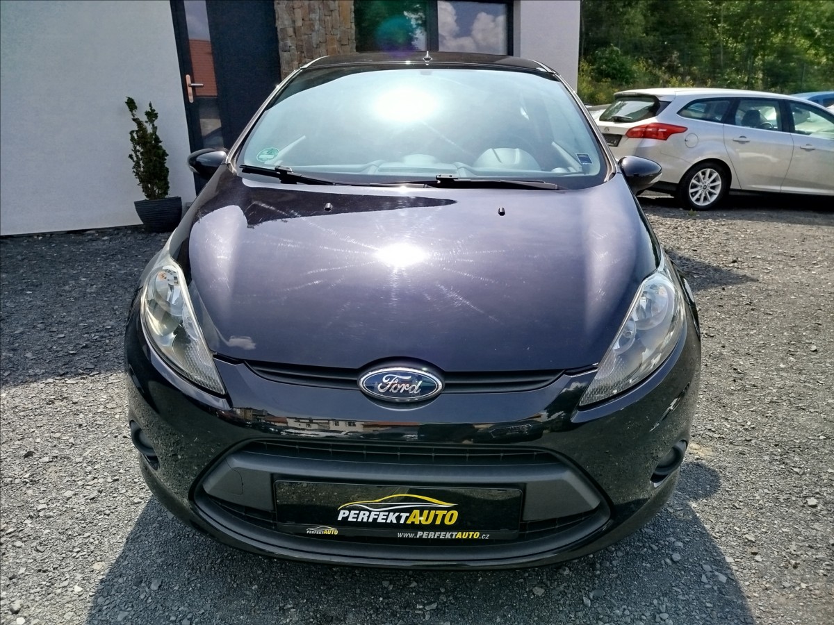 ford-fiesta-1-2-i-60kw-vyhrev-sedadel-okna - 9