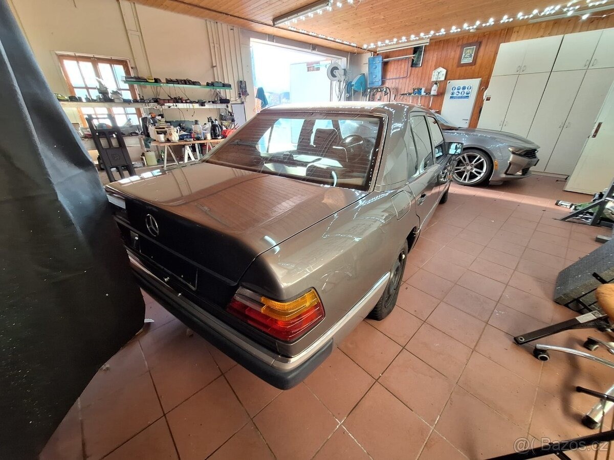 mercedes-benz-2-0-w124 - 1