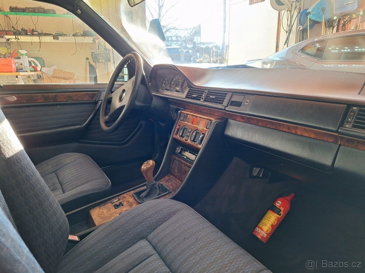 mercedes-benz-2-0-w124 - 4