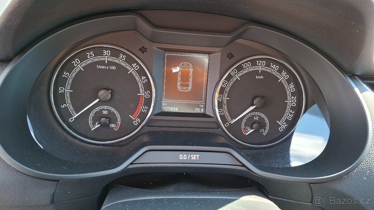 skoda-octavia-2-0-iii-tdi-110kw - 5