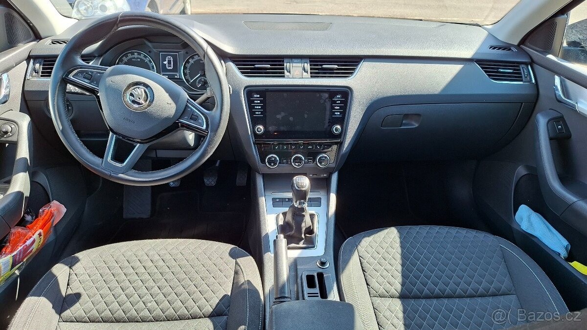 skoda-octavia-2-0-iii-tdi-110kw - 6