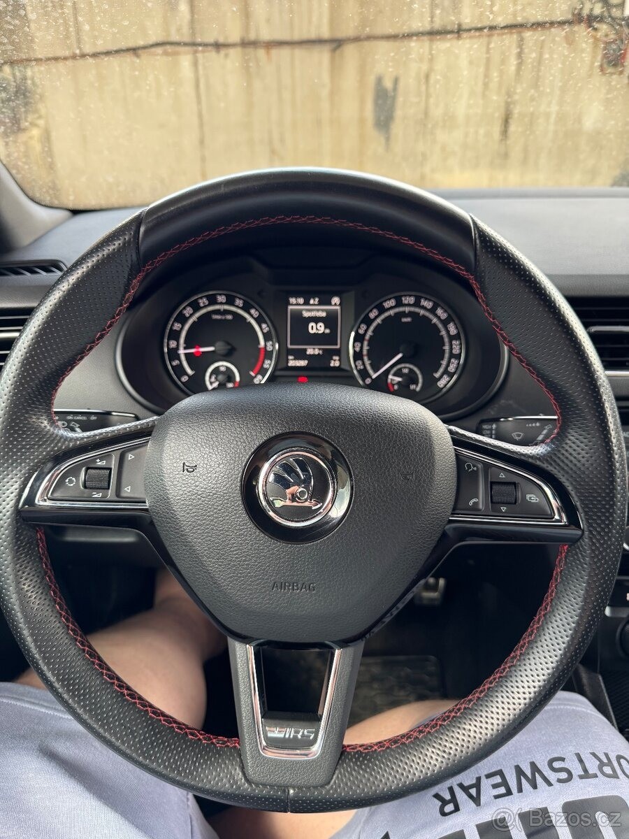 skoda-octavia-2-0-vrs - 4