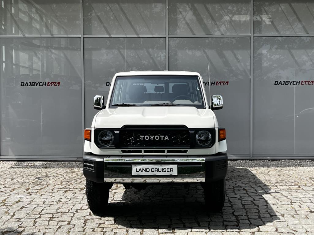 toyota-land-cruiser-lx-my24-grj76-4-0-v6-6at - 1