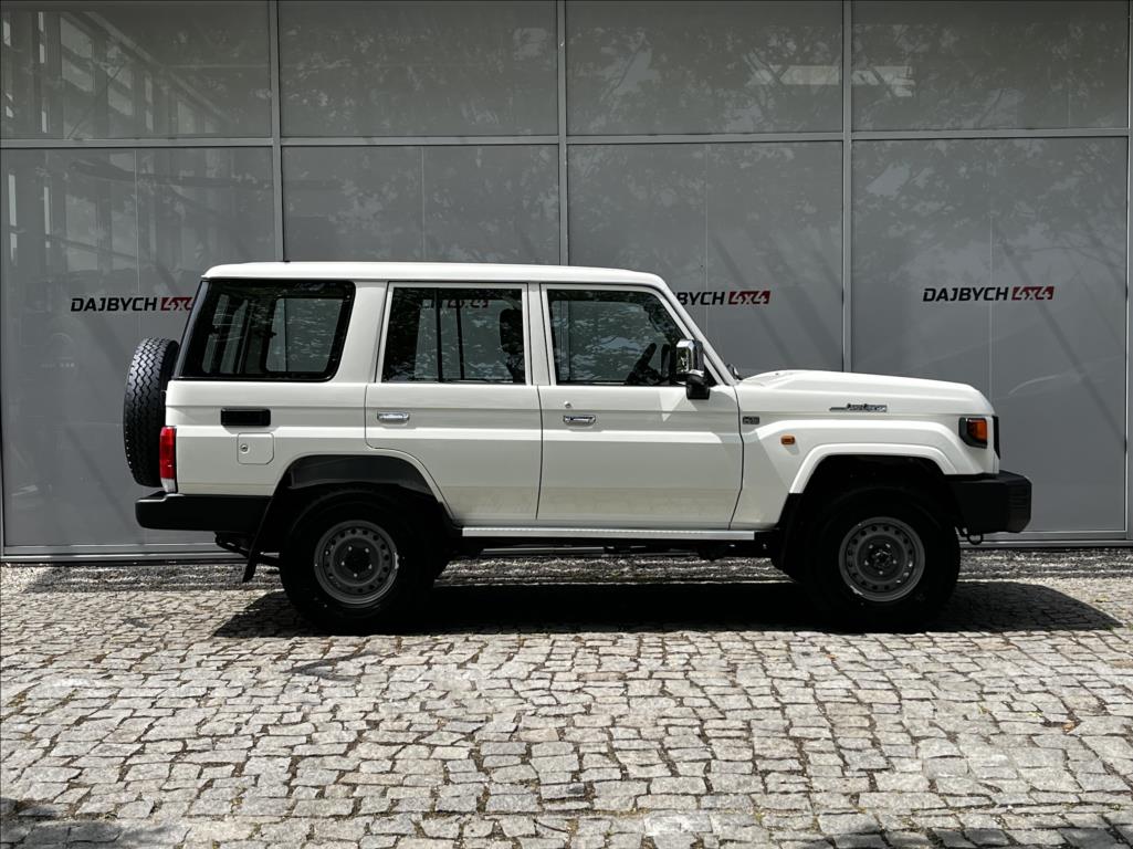 toyota-land-cruiser-lx-my24-grj76-4-0-v6-6at - 3