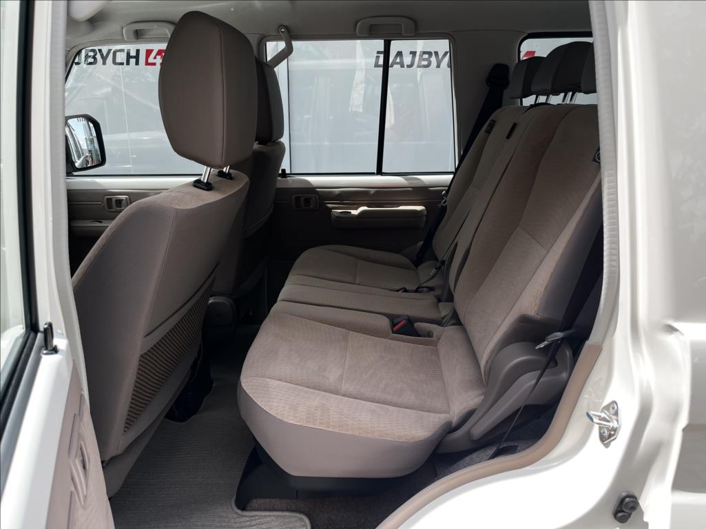toyota-land-cruiser-lx-my24-grj76-4-0-v6-6at - 9