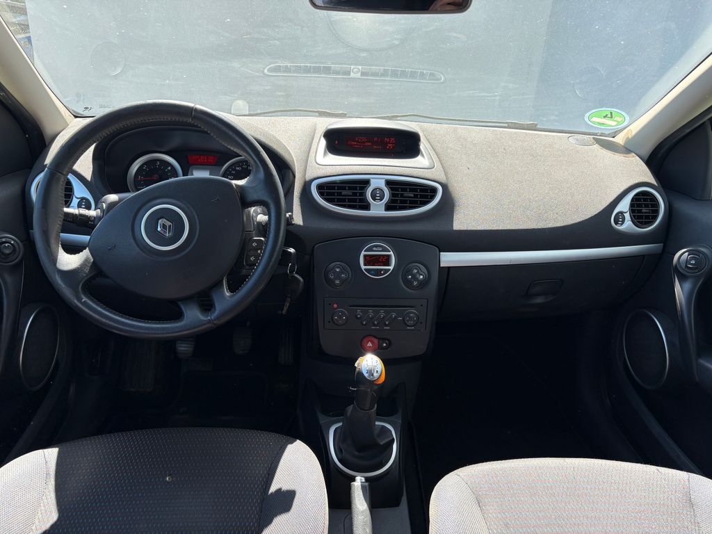 renault-clio-1-5-dci-63kw-klima - 4