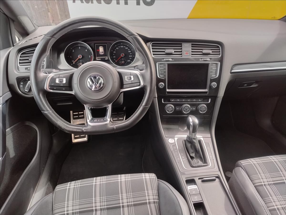 volkswagen-golf-2-0-tdi-gtd-dsg-panorama - 4