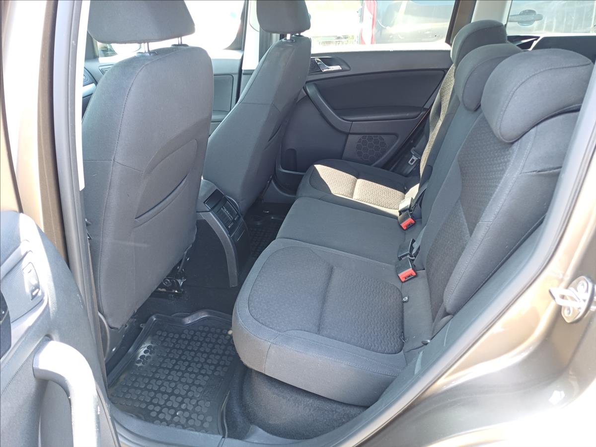 skoda-yeti-2-0-tdi-4x4 - 6