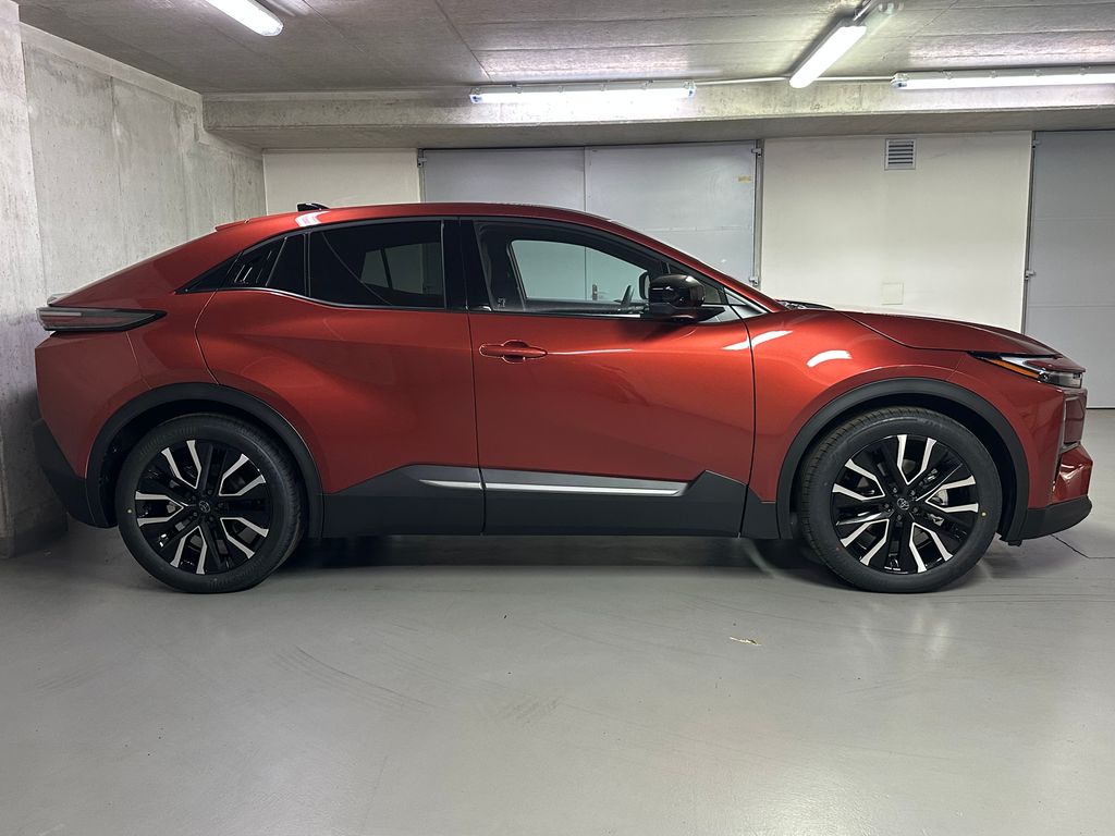 toyota-c-hr-bev-224k-77kwh-style-dynamic - 3