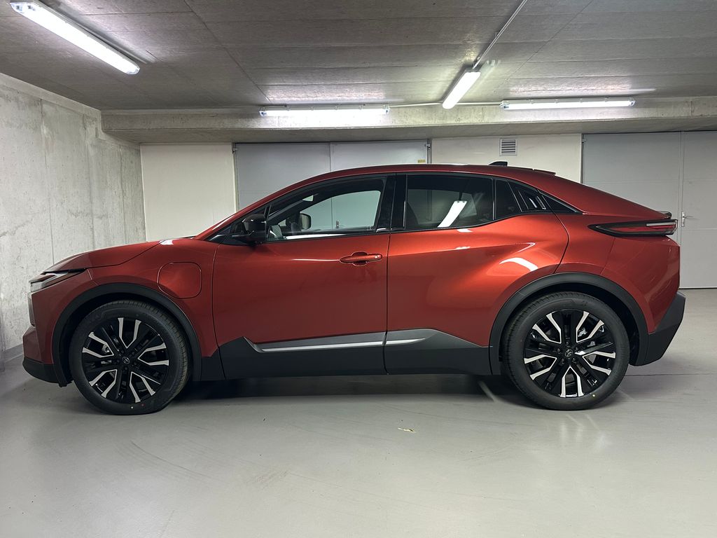 toyota-c-hr-bev-224k-77kwh-style-dynamic - 7