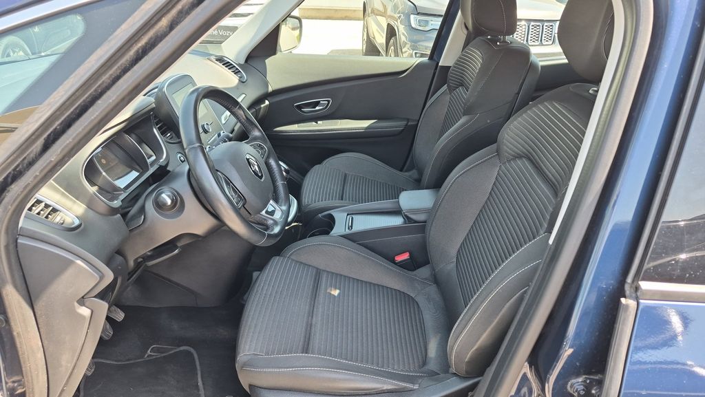 renault-grand-scenic-energy-business-1-6-dci-96-kw - 8