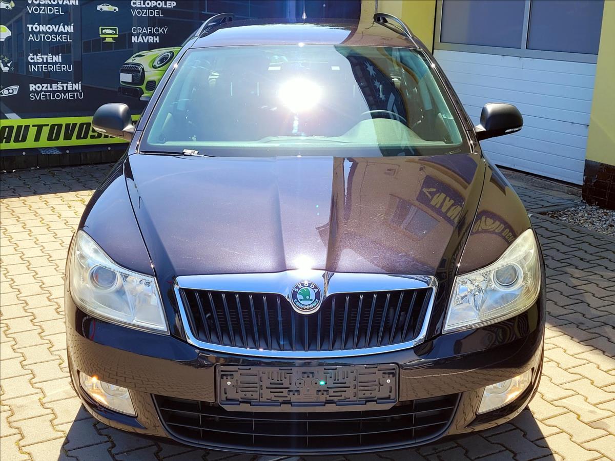skoda-octavia-1-2-tsi-105k-serv-knizka - 1