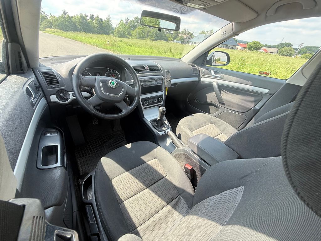 skoda-octavia-1-9-tdi-77-kw - 8