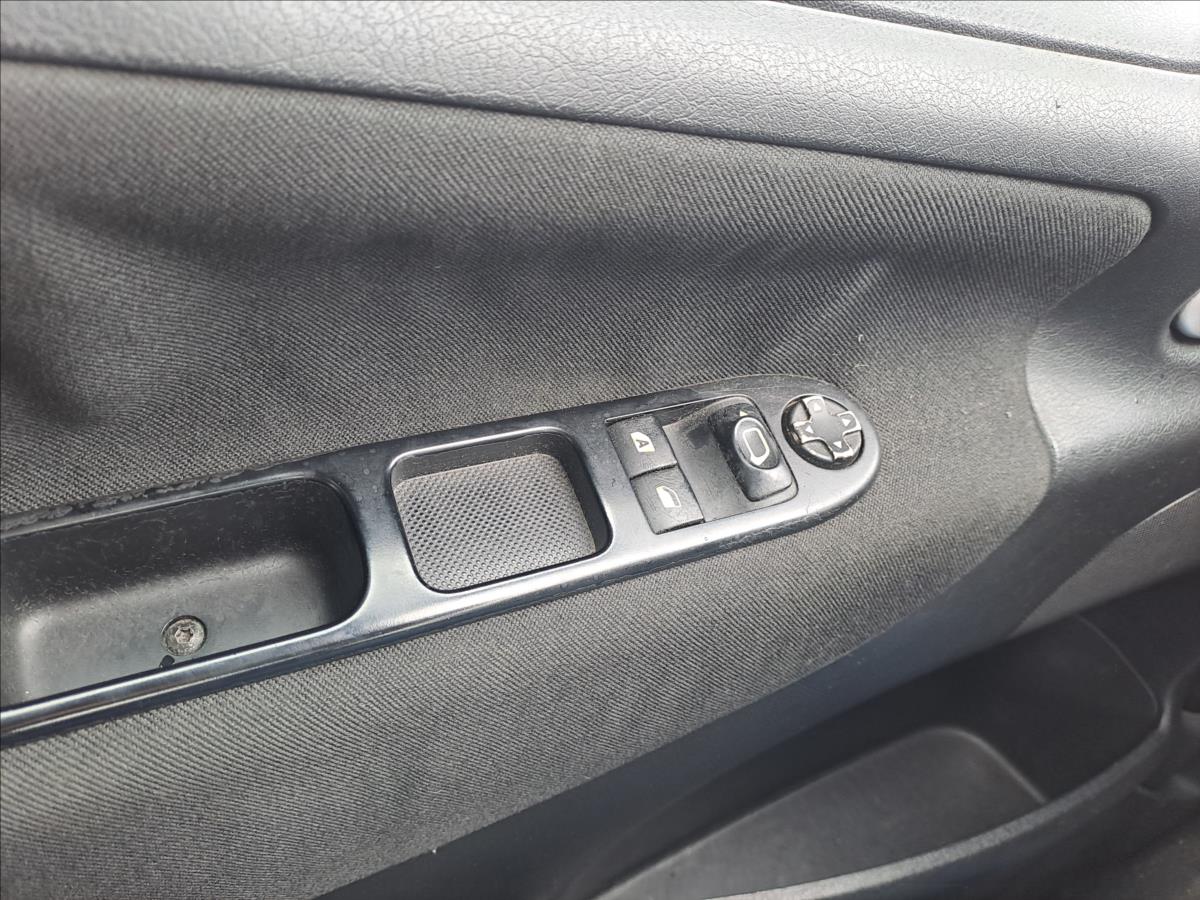 peugeot-207-1-4-hdi - 9