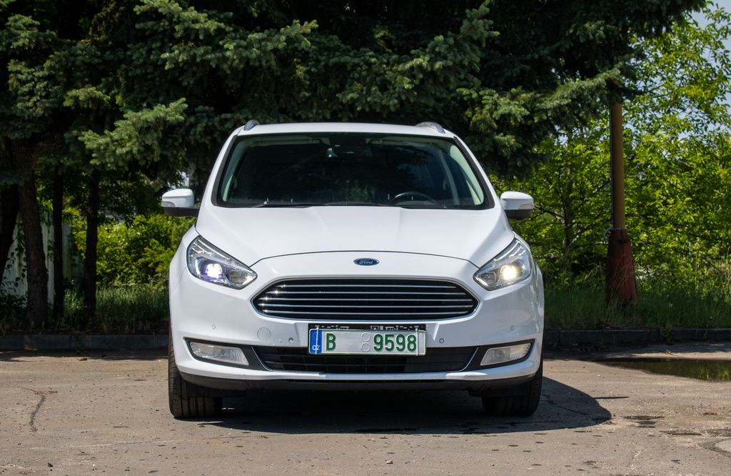 ford-galaxy-titanium - 1