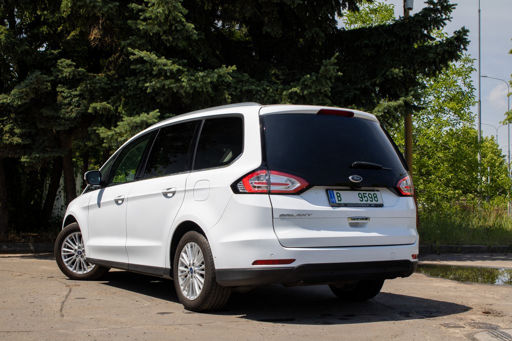 ford-galaxy-titanium - 4