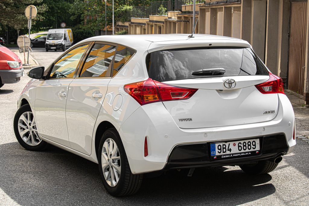 toyota-auris - 5