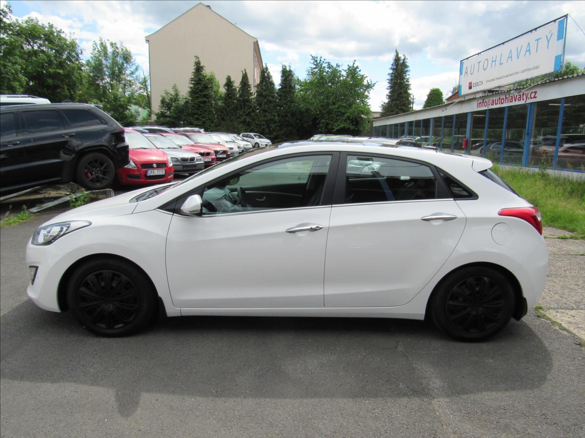 hyundai-i30-1-6-gdi-99kw-automat - 6