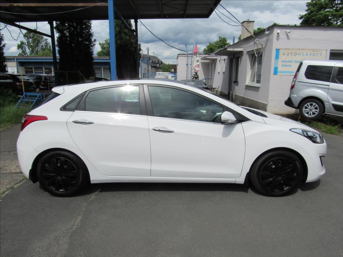 hyundai-i30-1-6-gdi-99kw-automat - 7