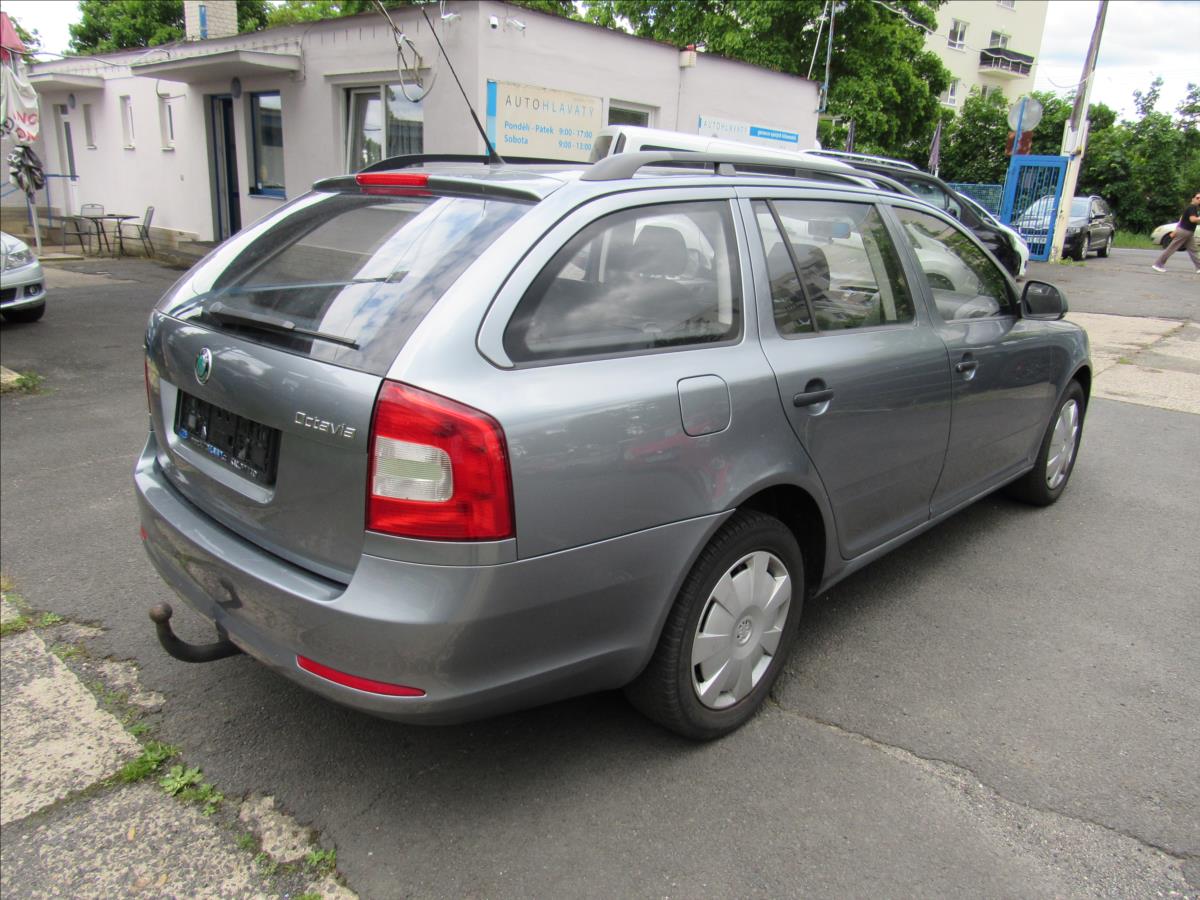 skoda-octavia-1-6-tdi-77kw-combi - 5