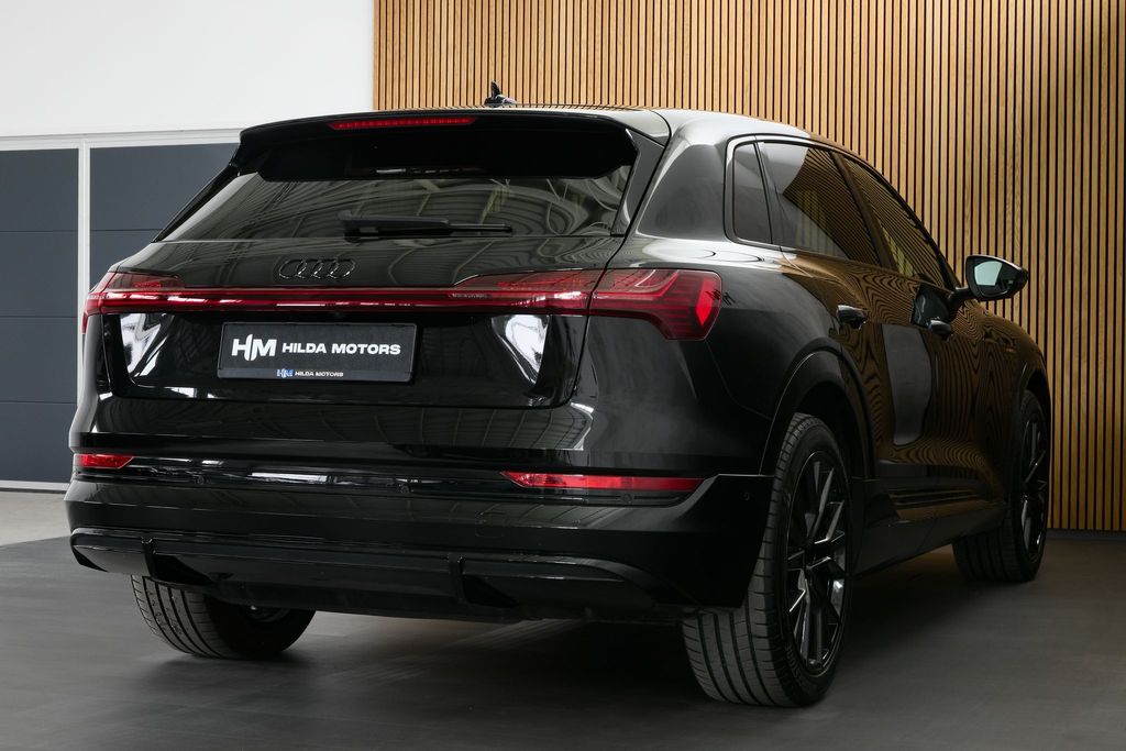 audi-e-tron-55-300kw-s-line-blackedi-nv-tz - 4