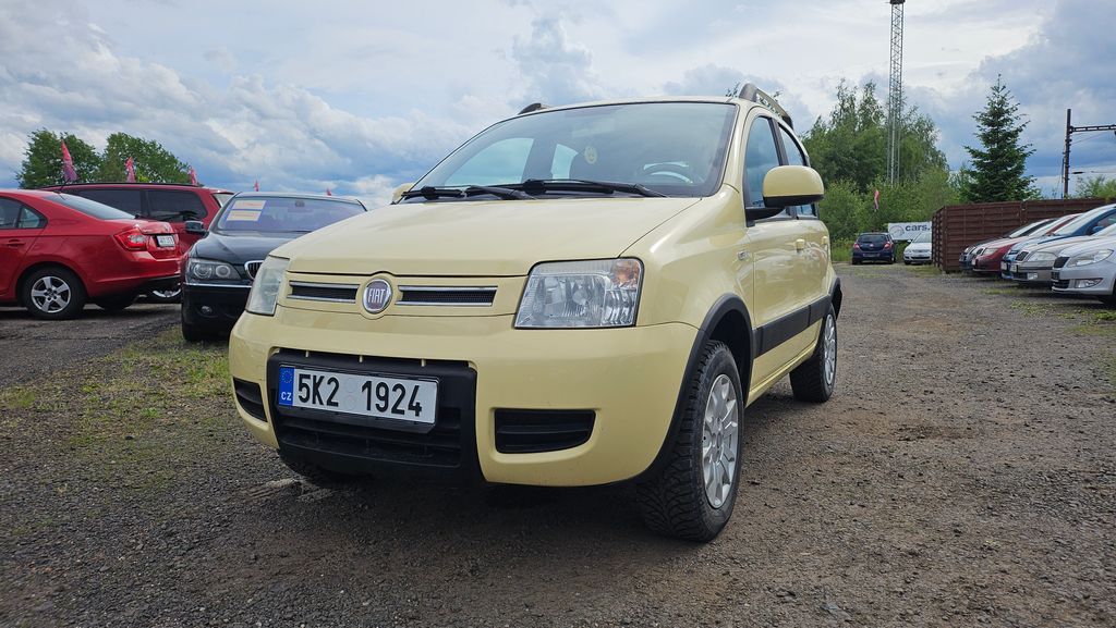 Fiat Panda 1.3i  4x4 1.Majitel v ČR