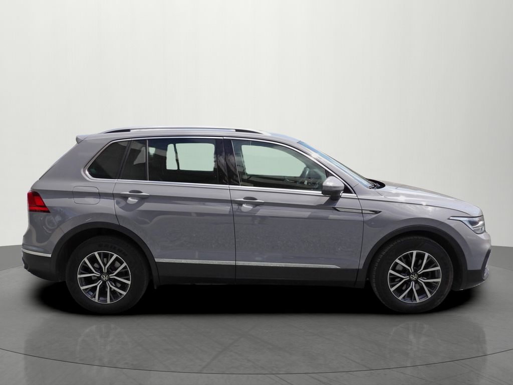 volkswagen-tiguan-1-5tsi-110kw-virtual-life-acc - 4